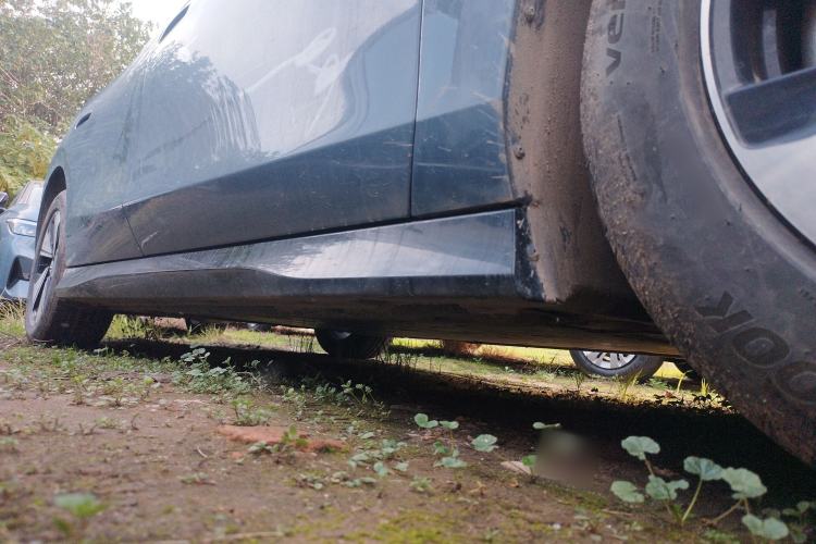 Used Volkswagen ID.7 VIZZION 2024 AIR model Chassis Front Right