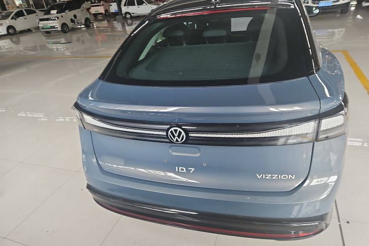 Used Volkswagen ID.7 VIZZION 2024 PRO Model Exterior 4