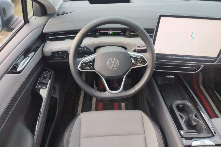 Used Volkswagen ID.7 VIZZION 2024 AIR model Steering Wheel