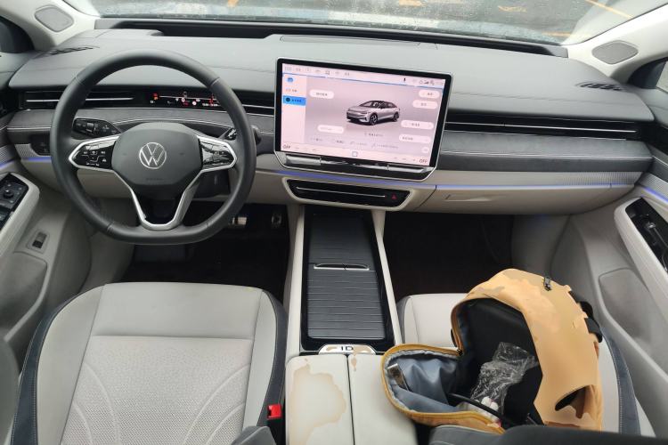 Used Volkswagen ID.7 VIZZION 2024 First Edition Center Console