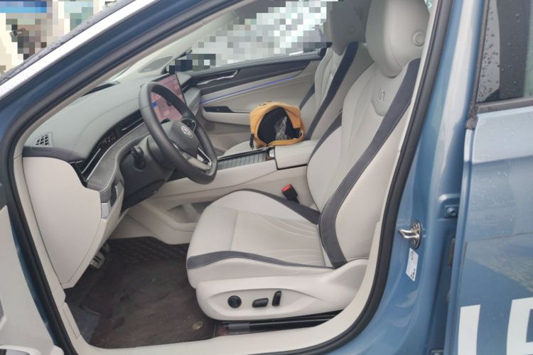 Used Volkswagen ID.7 VIZZION 2024 First Edition Left Front Seat