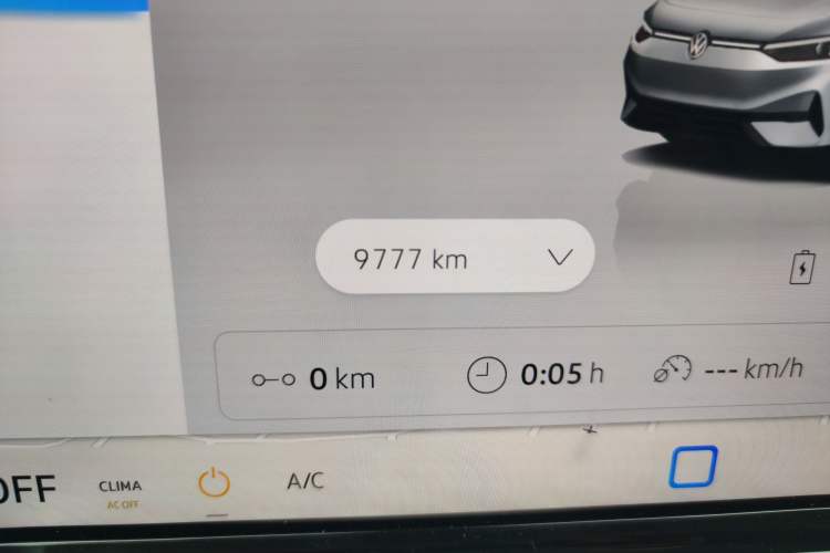 Used Volkswagen ID.7 VIZZION 2024 First Edition Odometer Close Up