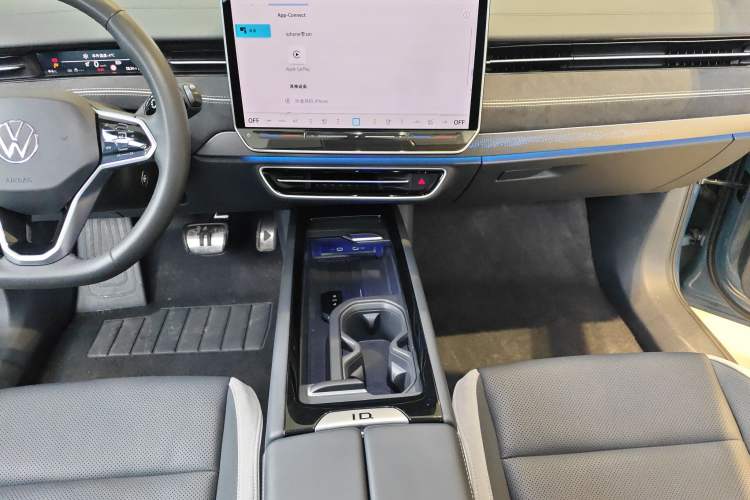Used Volkswagen ID.7 VIZZION 2024 PRO Model Audio And AC Panel