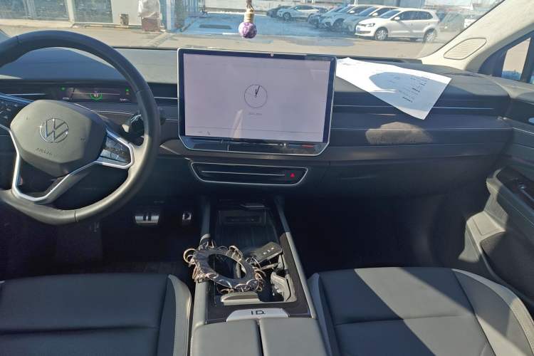 Used Volkswagen ID.7 VIZZION 2024 First Edition Audio And AC Panel