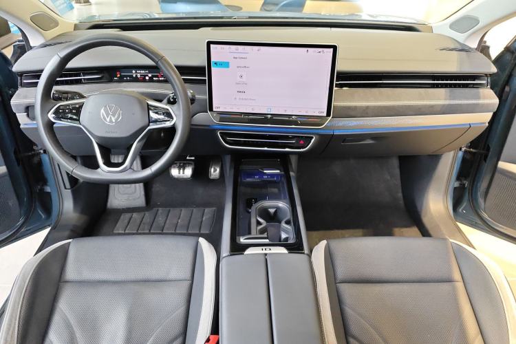 Used Volkswagen ID.7 VIZZION 2024 PRO Model Center Console