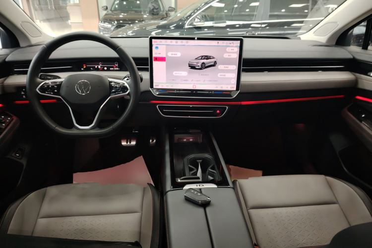 Used Volkswagen ID.7 VIZZION 2024 AIR model Center Console