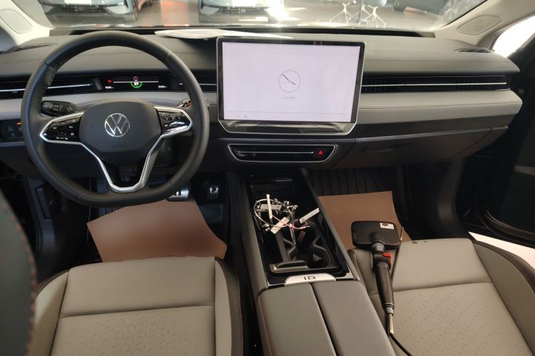 Used Volkswagen ID.7 VIZZION 2024 AIR model Center Console