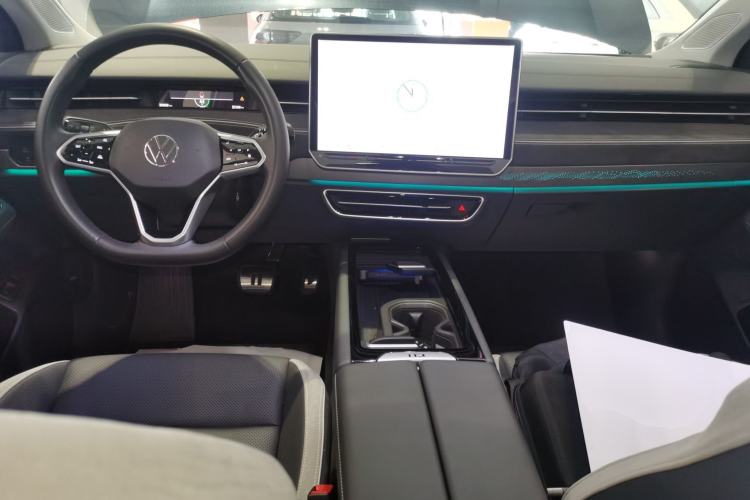 Used Volkswagen ID.7 VIZZION 2024 PRO Model Center Console