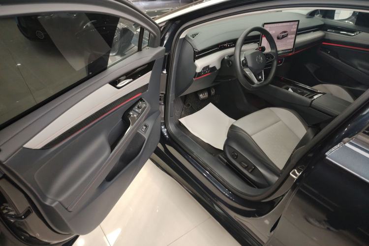 Used Volkswagen ID.7 VIZZION 2024 AIR model Driver Seat
