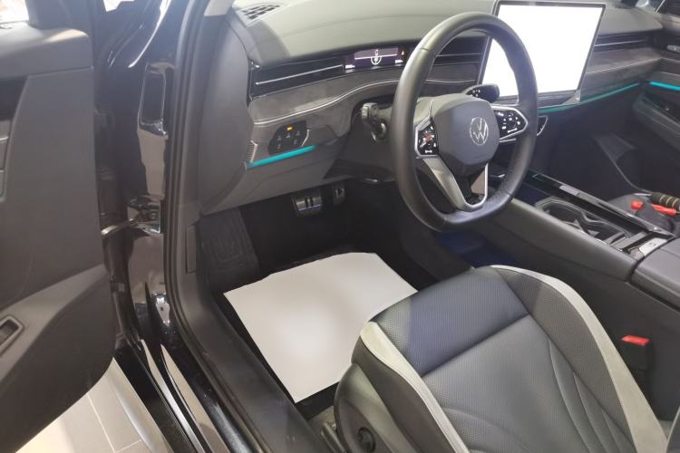 Used Volkswagen ID.7 VIZZION 2024 PRO Model Driver Seat