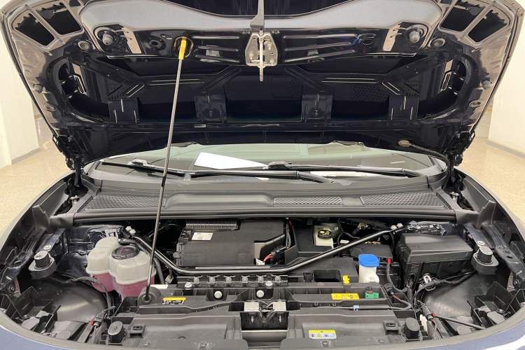 Used Volkswagen ID.7 VIZZION 2024 AIR model Engine Bay