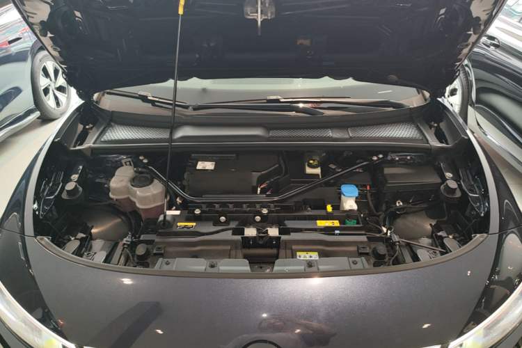 Used Volkswagen ID.7 VIZZION 2024 AIR model Engine Bay