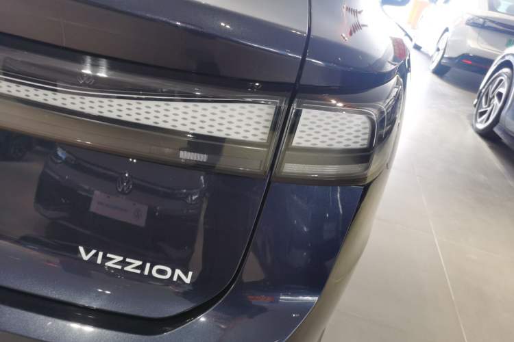 Used Volkswagen ID.7 VIZZION 2024 PRO Model Exterior 3