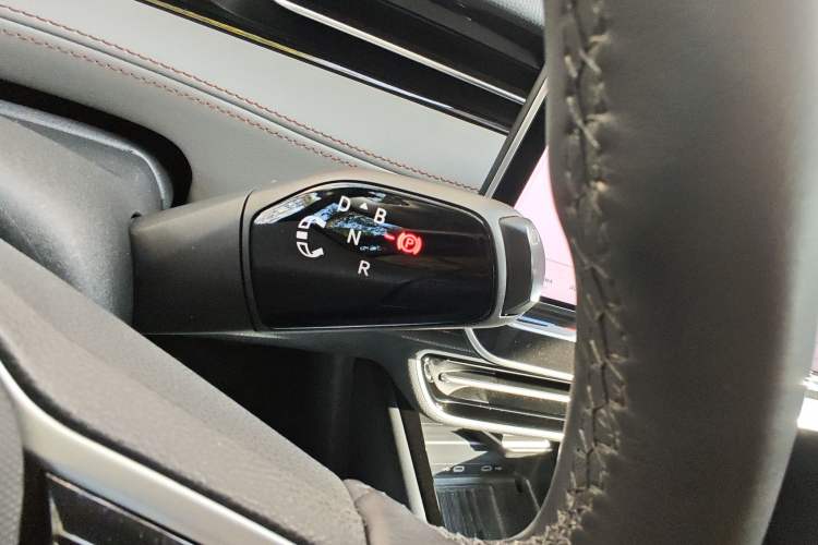 Used Volkswagen ID.7 VIZZION 2024 AIR model Gear Lever