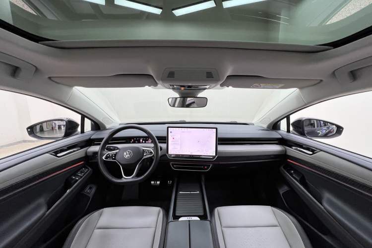 Used Volkswagen ID.7 VIZZION 2024 AIR model Headliner