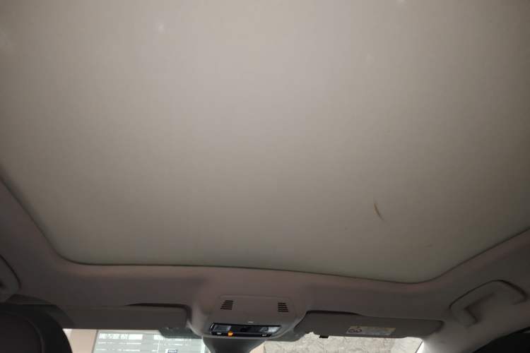 Used Volkswagen ID.7 VIZZION 2024 AIR model Headliner