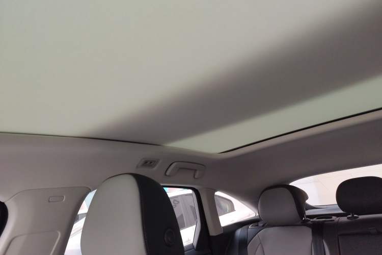 Used Volkswagen ID.7 VIZZION 2024 AIR model Headliner