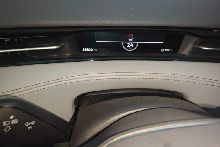 Used Volkswagen ID.7 VIZZION 2024 AIR model Instrument Cluster