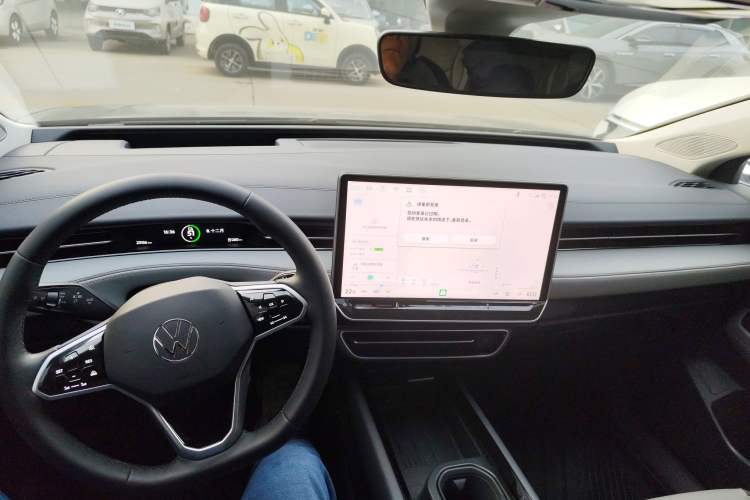 Used Volkswagen ID.7 VIZZION 2024 AIR model Interior 2