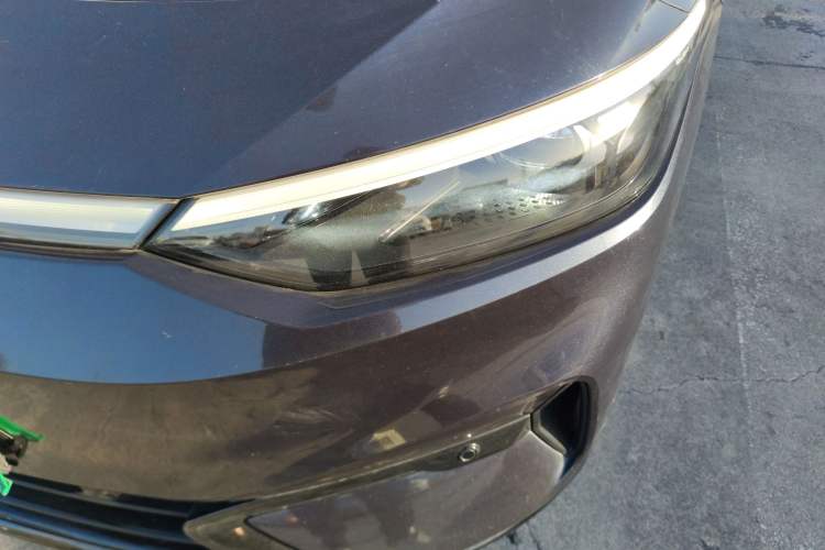 Used Volkswagen ID.7 VIZZION 2024 AIR model Left Front Headlight