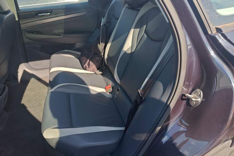 Used Volkswagen ID.7 VIZZION 2024 First Edition Left Rear Seat