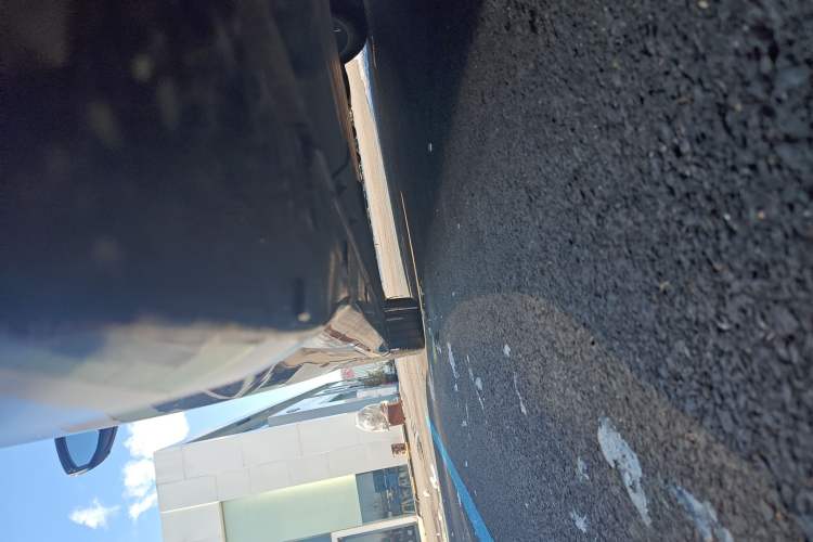 Used Volkswagen ID.7 VIZZION 2024 First Edition Left Side Sill