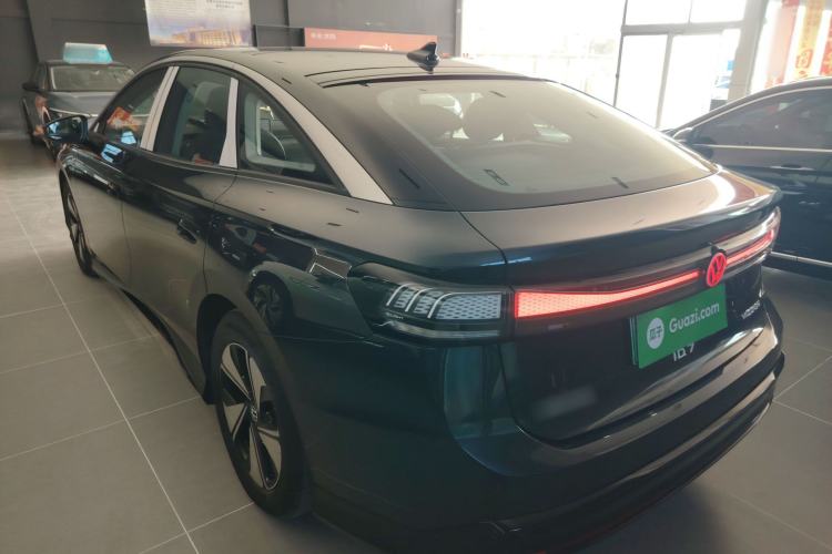 Used Volkswagen ID.7 VIZZION 2024 AIR model Rear Left 45 Deg