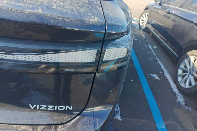 Used Volkswagen ID.7 VIZZION 2024 First Edition Right Rear Taillight