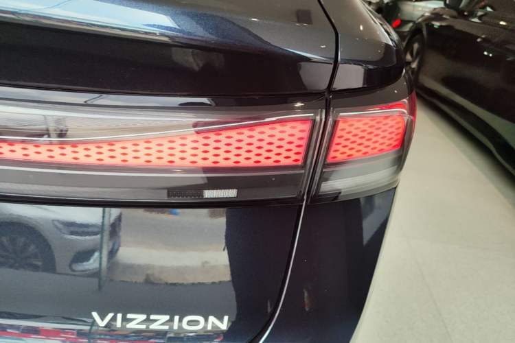 Used Volkswagen ID.7 VIZZION 2024 AIR model Right Rear Taillight