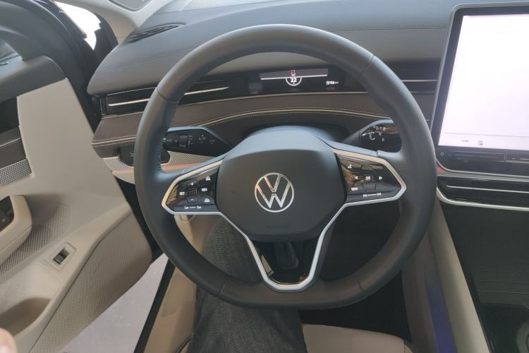 Used Volkswagen ID.7 VIZZION 2024 First Edition Steering Wheel