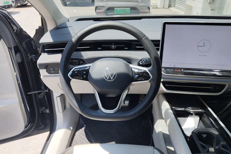 Used Volkswagen ID.7 VIZZION 2024 First Edition Steering Wheel