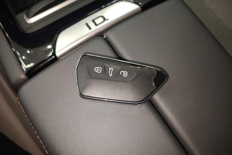 Used Volkswagen ID.7 VIZZION 2024 AIR model Vehicle Key