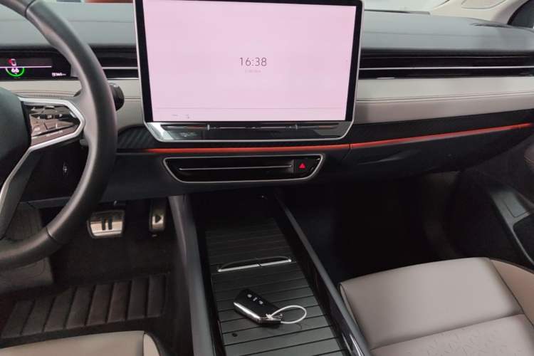 Used Volkswagen ID.7 VIZZION 2024 AIR model Audio And AC Panel