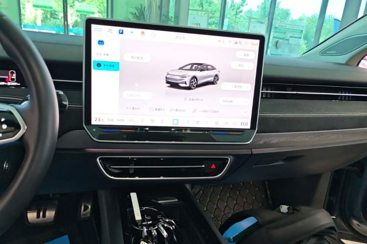 Used Volkswagen ID.7 VIZZION 2024 PRO Model Audio And AC Panel