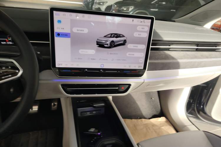 Used Volkswagen ID.7 VIZZION 2024 First Edition Audio And AC Panel