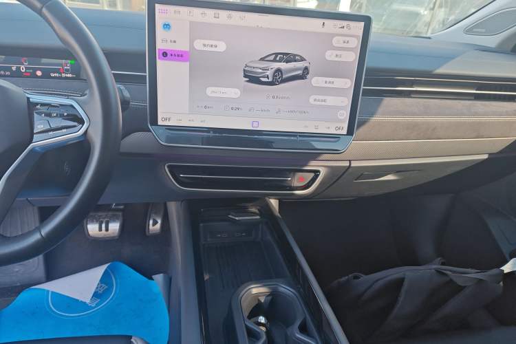 Used Volkswagen ID.7 VIZZION 2024 First Edition Audio And AC Panel