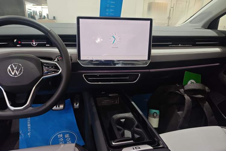 Used Volkswagen ID.7 VIZZION 2024 AIR model Audio And AC Panel