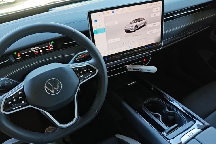 Used Volkswagen ID.7 VIZZION 2024 PRO Model Center Console