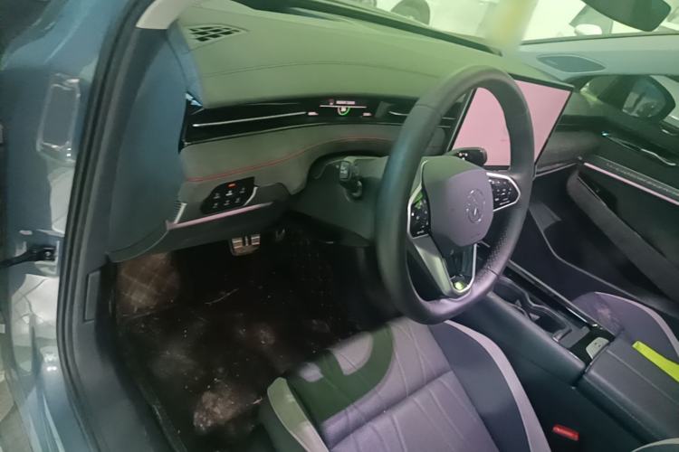 Used Volkswagen ID.7 VIZZION 2024 PRIME Center Console