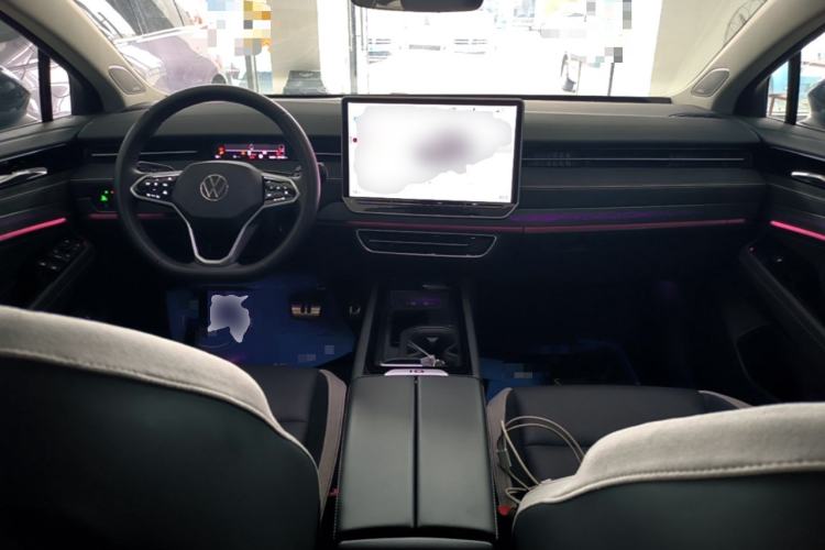 Used Volkswagen ID.7 VIZZION 2024 PRO Model Center Console