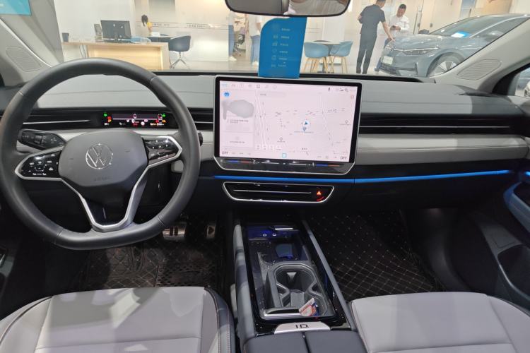 Used Volkswagen ID.7 VIZZION 2024 AIR model Center Console