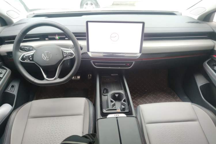 Used Volkswagen ID.7 VIZZION 2024 AIR model Center Console