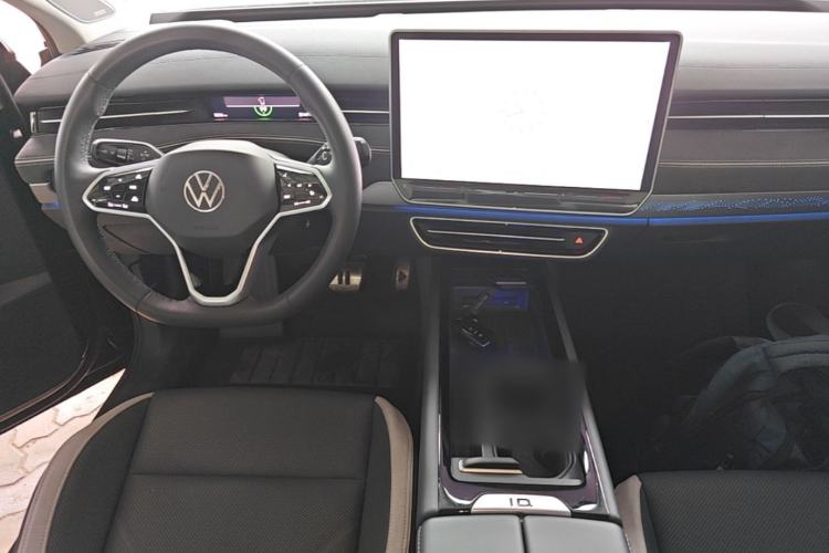 Used Volkswagen ID.7 VIZZION 2024 PRO Model Center Console