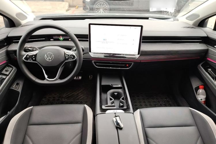 Used Volkswagen ID.7 VIZZION 2024 PRO Model Center Console