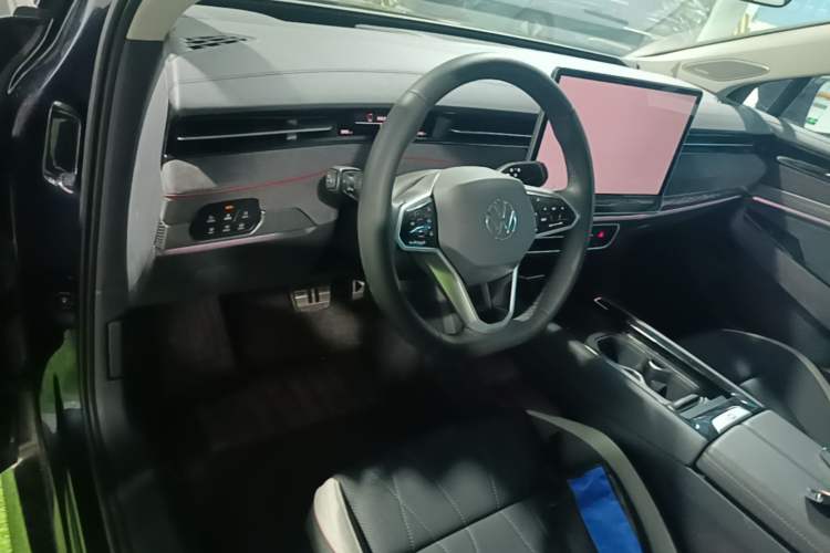 Used Volkswagen ID.7 VIZZION 2024 PRIME Center Console