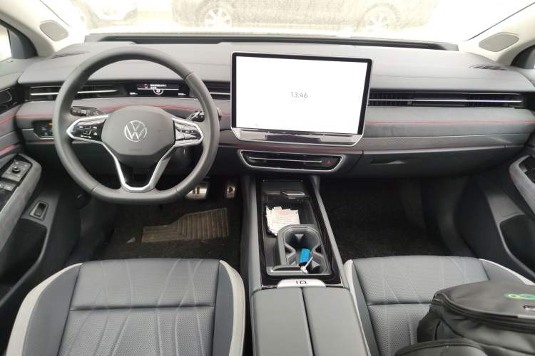 Used Volkswagen ID.7 VIZZION 2024 PRIME Center Console