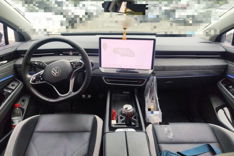Used Volkswagen ID.7 VIZZION 2024 First Edition Center Console