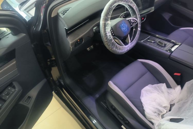 Used Volkswagen ID.7 VIZZION 2024 PRO Model Driver Seat