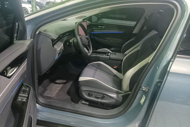 Used Volkswagen ID.7 VIZZION 2024 PRO Model Driver Seat