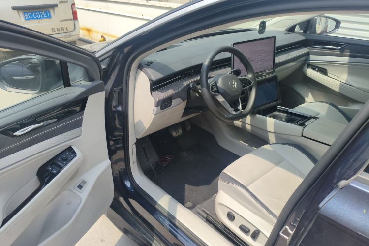 Used Volkswagen ID.7 VIZZION 2024 First Edition Driver Seat
